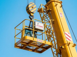 湖南吊车吊篮购买指南？哪家性价比更高？