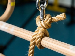 单杠吊篮绳子绑定方法及注意事项有哪些？
